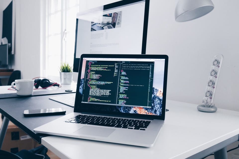 11 Sitios Web Gratuitos que Todo Desarrollador Debería Conocer